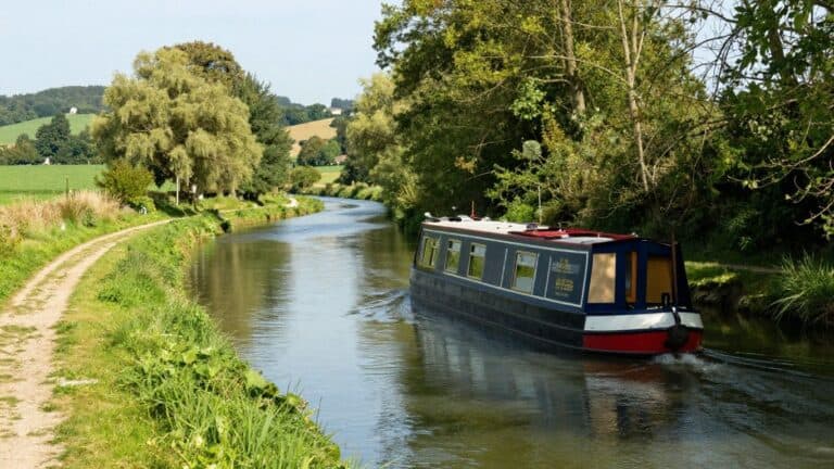 Narrowboat on Canal du Nivernais, France